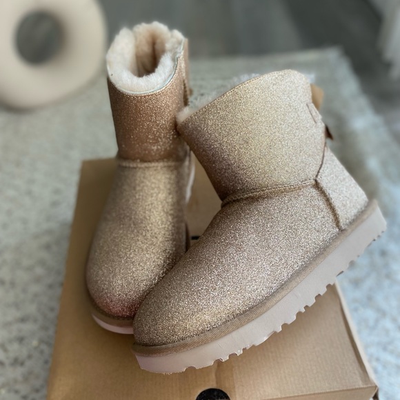 UGG Shoes - UGG boots Bailey bow sparkle size 8 new